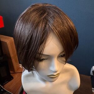 Elegant Brown Women's Wig